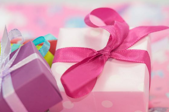 идеи за подарък за първи рожден ден